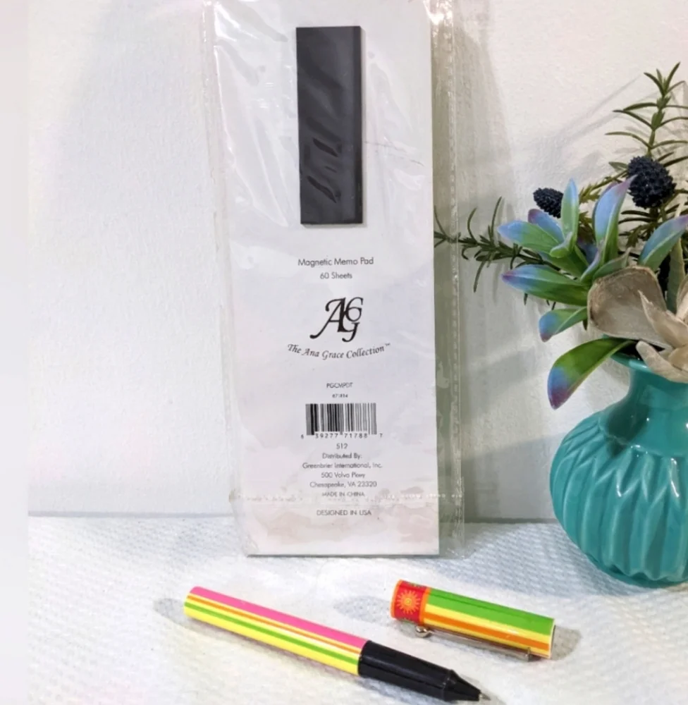 💛 Friends Forever Desk Quote Book Notepads Pens & Giftbag 6 Pc SET